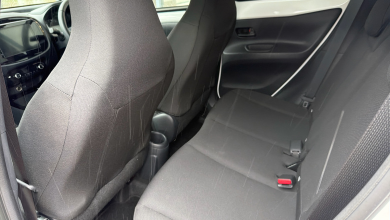 Toyota Aygo X 1.0 VVT-i Edge 5dr Petrol Hatchback